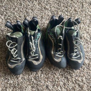 La Sportiva Women's Miuras 37.5 (BUNDLE OF TWO) Rock Climbing Shoe